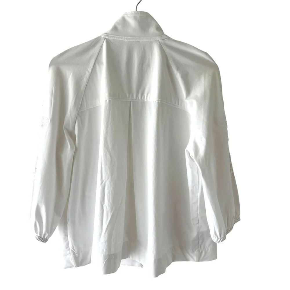 Chico's Zenergy White Embroidered Sleeve Zip Jacket Size 2 L 12/14 Athleisure